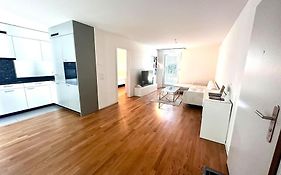 Moderne Wohnung Am Flughafen
