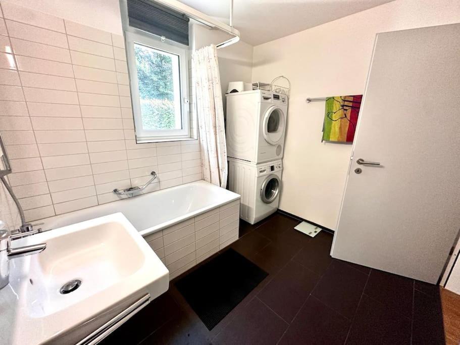 Moderne Wohnung Am Flughafen Opfikon-Glattbrugg Exterior foto