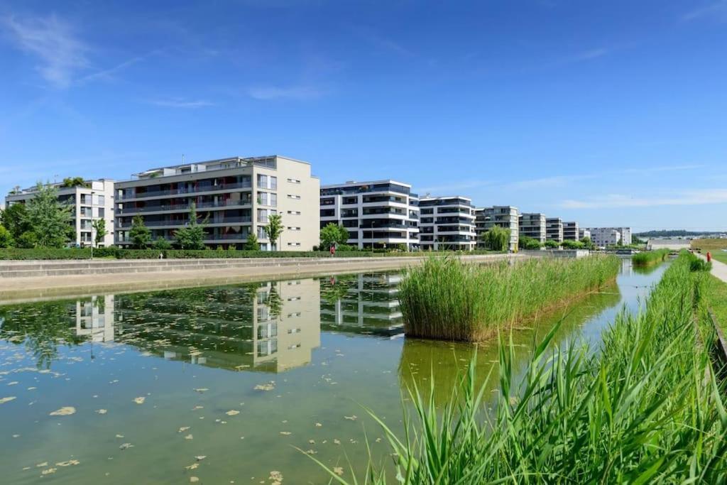 Moderne Wohnung Am Flughafen Opfikon-Glattbrugg Exterior foto